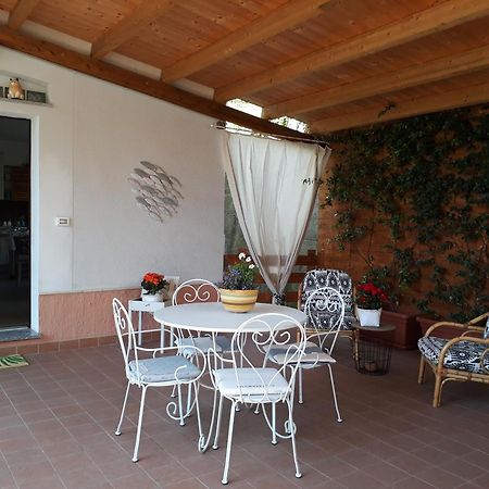 B&B Ai Tre Archi スポトルノ エクステリア 写真