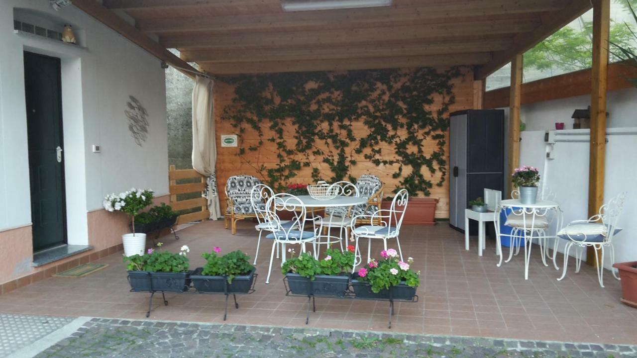 B&B Ai Tre Archi スポトルノ エクステリア 写真